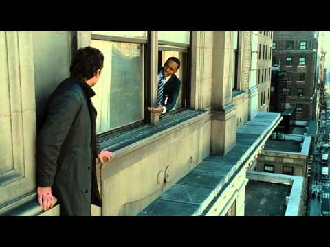 Man on a Ledge stream - Become a fan on Facebook - http://facebook.com/manonaledge From the ledge of the 25th floor of a NYC skyscraper, where one wrong step means death, a cornered...