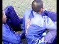 tiro de armamento fuzil
