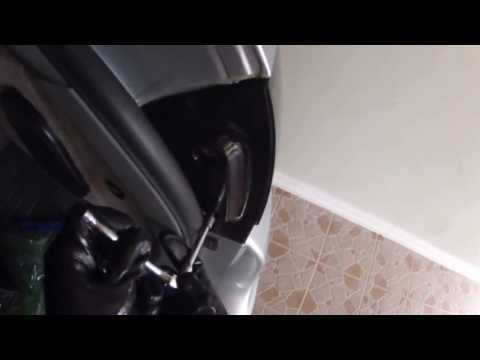 Change tail lights Porsche Cayenne S 2006