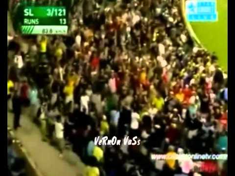 Kapugedara takes a super catch to dismiss Raina