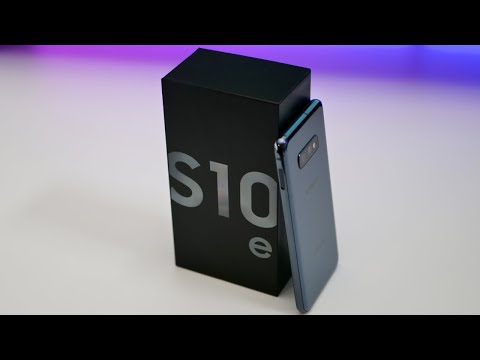 Samsung Galaxy S10e - Unboxing, Setup, and First Look