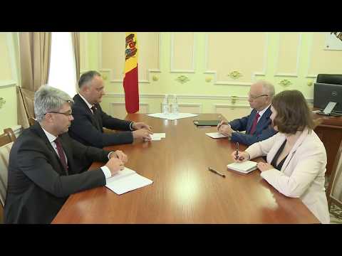 Президент страны Игорь Додон встретился с Послом Российской Федерации в Республике Молдова Фаритом Мухаметшиным