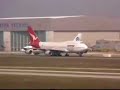 Qantas Boeing 747-400 Landing at Istanbul Int\ Qantas Boeing 747-400 Landing at Istanbul Int\