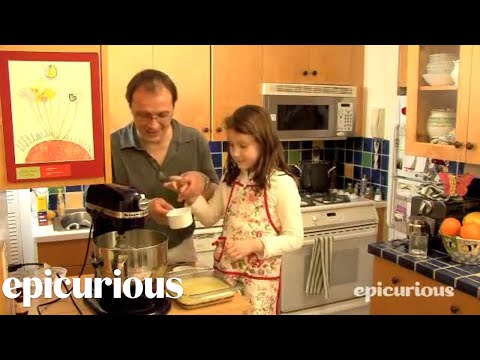 epicuriousdotcom - For more, visit http://www.epicurious.com/video Chef Bill Telepan and his daughter, Leah, cook up a tasty picnic for Mother's Day. In this video, they demons...