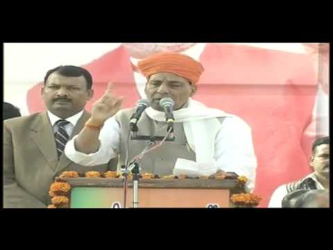 Shri Narendra Modi addressing