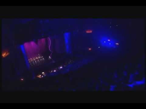 variety - Paul Potts performs in front of her Majesty the Queen at the Royal Variety Performance 2007. Paul won Britains Got Talent and his prize was to perform on thi...