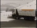 Resumen de dos minutos con las mejores imágenes del temporal de nieve sobre Gipuzkoa del 8 de enero de 2009 emitidas en Teledonosti. Donostialdea colapsado y el resto del territorio bajo la nieve. Teledonostik emandako bi minutuko laburpena 2009ko urtarrilaren 9an Gipuzkoan izandako elurtearen irudiekin. Donostialdea kolapsatuta eta lurraldea osoa elurraren azpian.