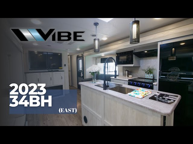 2023 Vibe by Forest River 34BH Top of the Line Fit & Finish 39FT in Travel Trailers & Campers in Winnipeg