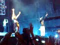 Chris Brown and Rihanna - Umbrella (Live in Manila) Chris Brown and Rihanna - Umbrella (Live in Manila)