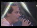 concierto realizado en paris por las estrellas de fania. ismael quintana canta el tema dedicado a papo lucca, 