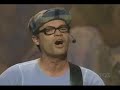 voici roger bernard, un humoriste de juste pour rire 2001 qui joue de la guitare et qui est vraiment fascinant. 

         il n'a fait malheureusement qu'un stand-up en grand public.