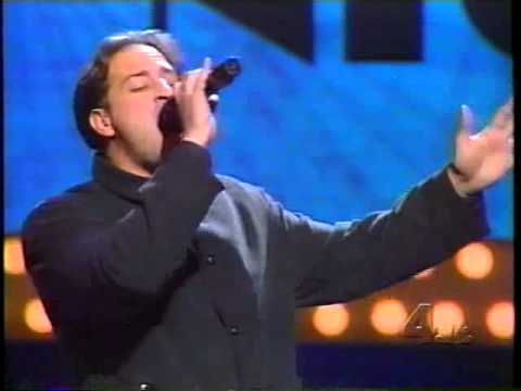 White Dude Hits High Note at Apollo Theater on Amateur Night -
