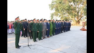 Đoàn đại biểu thành phố Uông Bí viếng nghĩa trang liệt sỹ thành phố