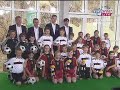 die nomimerung der 26 spieler des vorl�ufigen em-kaders

tor
lehmann, jens
enke, robert
adler, ren�


abwehr
metzelder, christoph
mertesacker, per 
lahm, philipp
friedrich, arne
jansen, marcell
fritz, clemens
westermann, heiko


mittelfeld
ballack,michael
hitzlsberger, thomas
rolfes, simon
frings, thorsten 
schweinsteiger, bastian
trochowski, piotr
borowski, tim
jones, jermaine (nicht im endg�ltigen kader)
odonkor, david
marin, marco (nicht im endg�ltigen kader)


sturm
klose, miroslav
podolski, lukas
gomez, mario 
kuranyi, kevin
neuville, oliver
helmes, patrick (nicht im endg�ltigen kader)