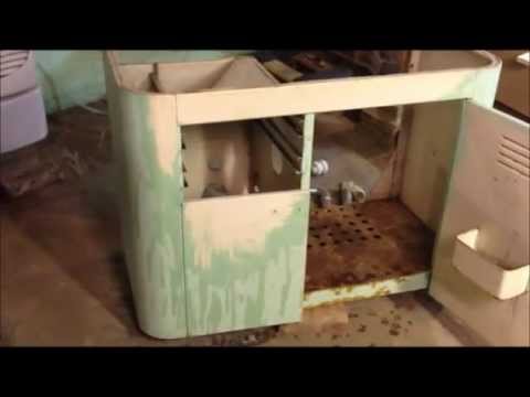 how to paint a cast iron sink