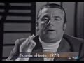 Comprobando que el bigote de Íñigo no es postizo (1973)