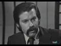 Comprobando que el bigote de Íñigo no es postizo (1973)