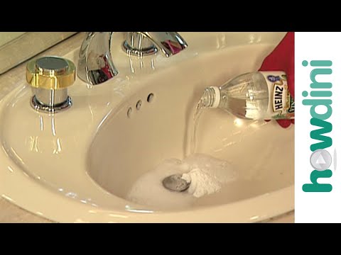 how to unclog a drain with white vinegar