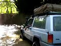 cherokee volteandose en el rio de banquito