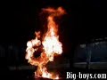Napalm und brennbare Objekte