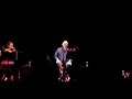 Silvio Rodriguez en Lima cantando Son desangrado