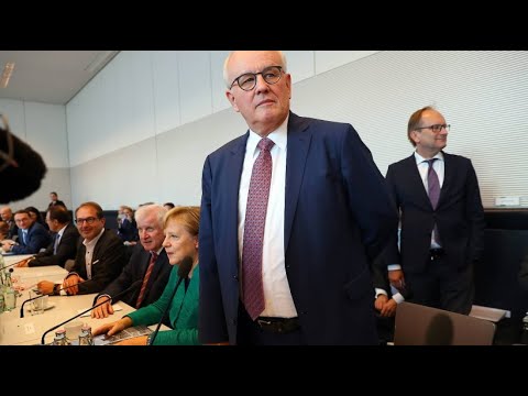 Zsur in der ra Merkel: Kauder als Fraktionsvorsit ...