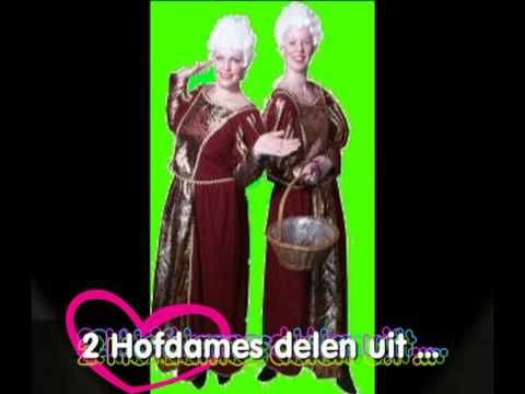 Video van 2 Hofdames delen uit | Attractiepret.nl