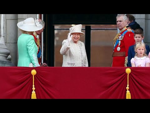 Grobritannien: Die Queen feiert ihren 93. mit der Mili ...