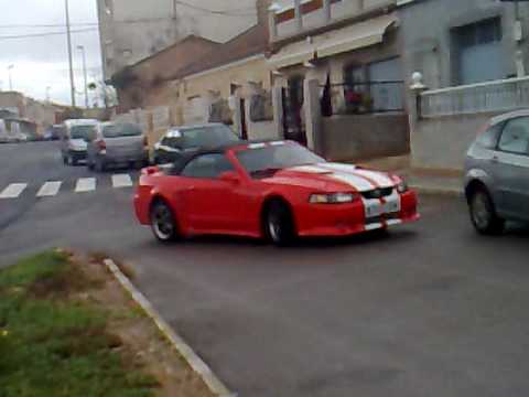 mustan GT