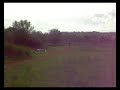 tolo dando un gran salto con la bici