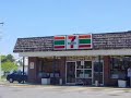 7-11 Employee Talking Fast