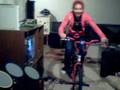 videos de How NOT to ride a bike.........Katie Version