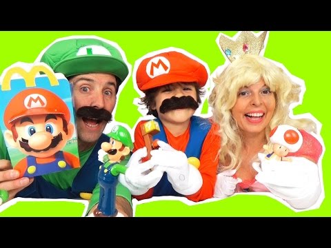 SUPER MARIO Déguisements MARIO, LUIGI, PRINCESS PEACH & Jouets HAPPY MEAL 2016