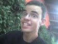 Tromboze comendo Pizza