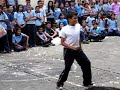 Un nene que baila como gay jajajaj veanlo