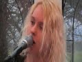 Chantel McGregor, John Mayer style, using a Loop Station