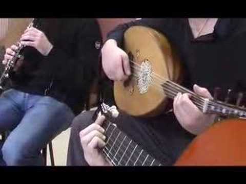 Ramzi Abuderwan: Al Kamandjati    (Oyoun Al Kalaam)