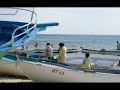 hammamet   a medina as bowgainvilleas o azul e o branco