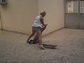 caiu, rolou, saco de coco caiu, rolou, saco de coco