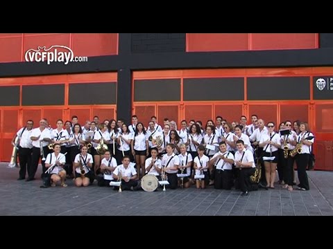 Valencia CF: El Seguili de Benidoleig posa la música a Mestalla Valencia CF: El Seguili de Benidoleig posa la música a Mestalla