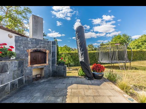 Video Bydlení na skvělé adrese - prodej rodinného domu 4+1, Praha - Stodůlky