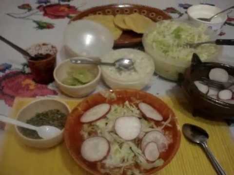 laabuelitamartita48 - Que mejor manera de festejar el día del padre, con este rico pozole rojo..