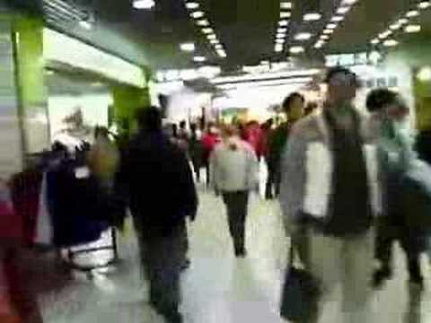 日本一巨大な地下街？川崎駅東口アザレア