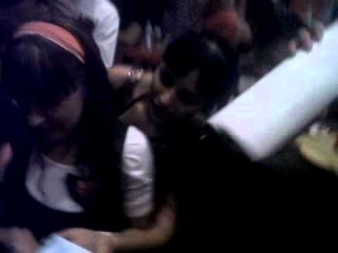 JP El Sinico Dando Aut&oacute;grafos @ Reggaeton Fest, M&eacute;xico (2012) -