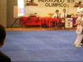 Leo Peleando