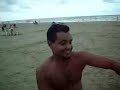 BRIGA  NA PRAIA...COM UM Z� RUELA...