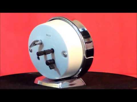 how to set old school alarm clock