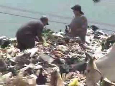 En Tegucigalpa: El Crematorio (The Dump)