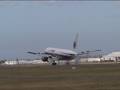 videos de Malaysia 777-2H6 9M-MRC in Adelaide