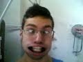 FA MORIR DAL RIDERE! ARIA COMPRESSA IN BOCCA! FA MORIR DAL RIDERE! ARIA COMPRESSA IN BOCCA!